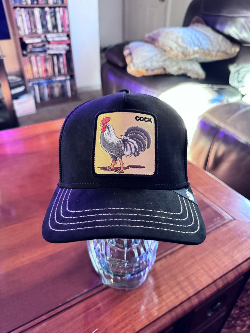 Goorin bros. Classic Black MICROSUEDE GOLDEN Rooster Patch Trucker Hat - Picture 2 of 14